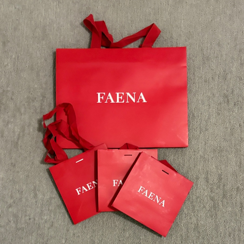 Faena Miami Red Shopping Bag, Set of 4